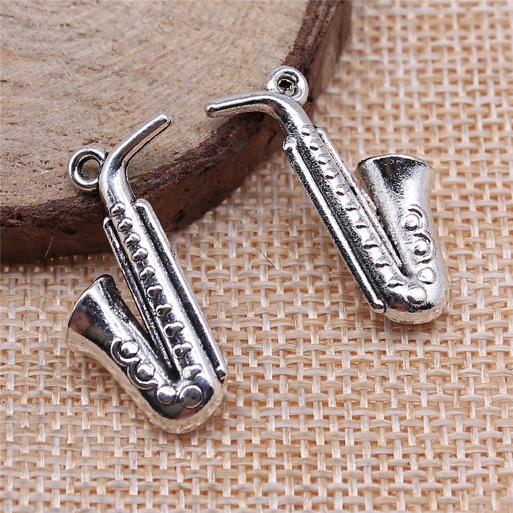 Musical Instrument Saxophone - 20pcs 26x21mm(1.02x0.83inch) Antique Silver Color Musical