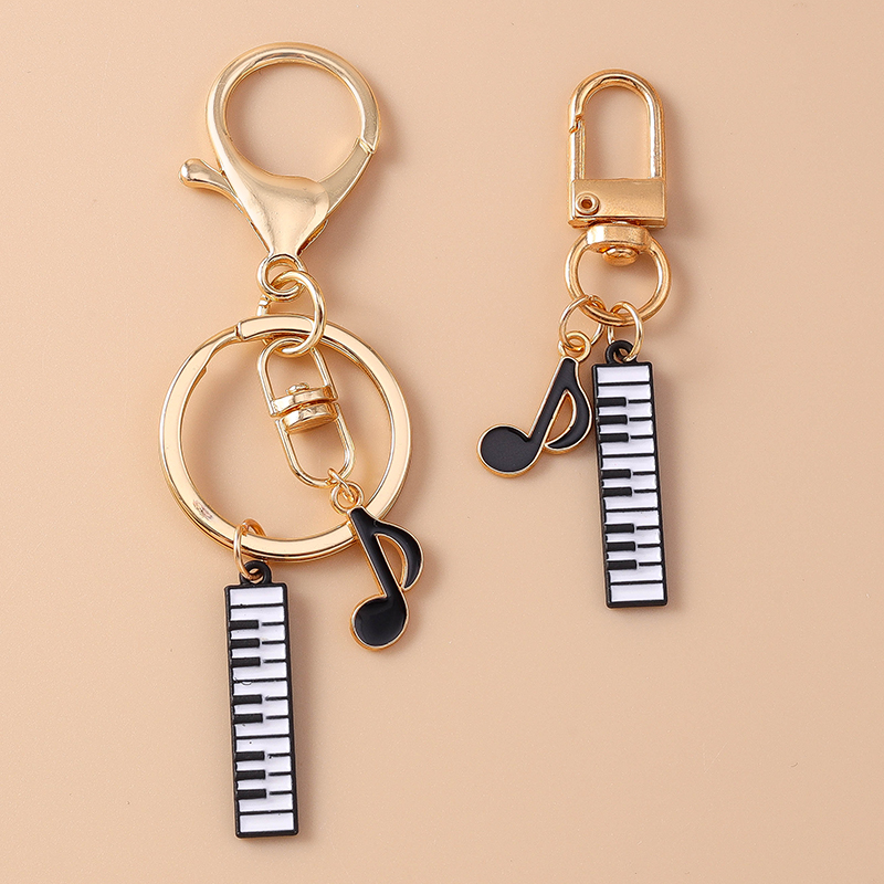 Musical Instrument Tabla - Cute Enamel Mini Piano Keychain Simulation